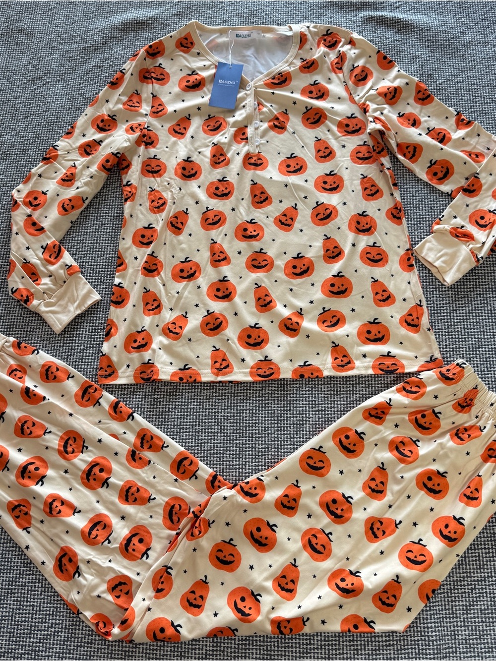 New Women’s Size Small Halloween Pumpkin Pajama Set - Orange Pumpkin Print